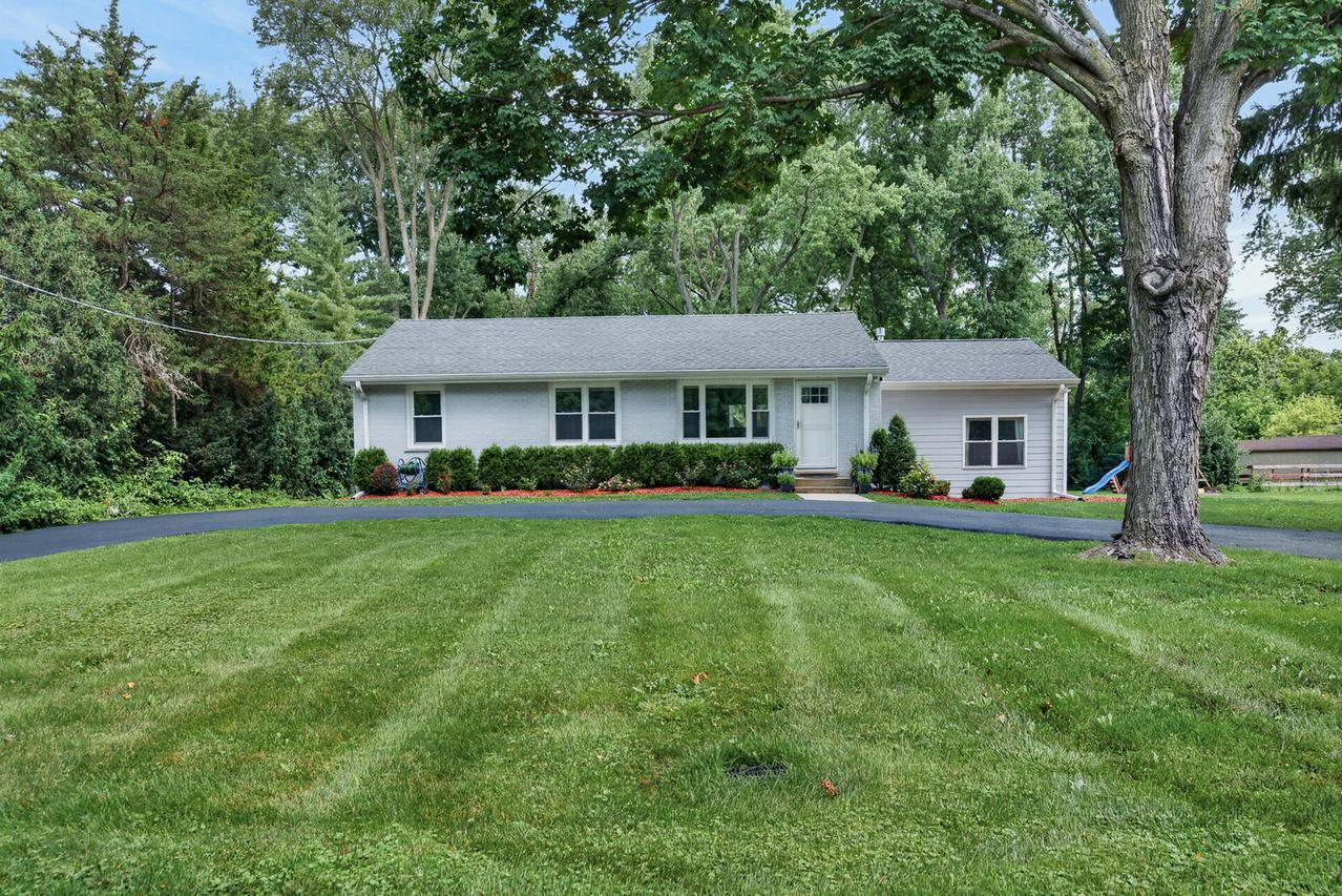 15776 W Woodbine Cir., Vernon Hills, IL 60061