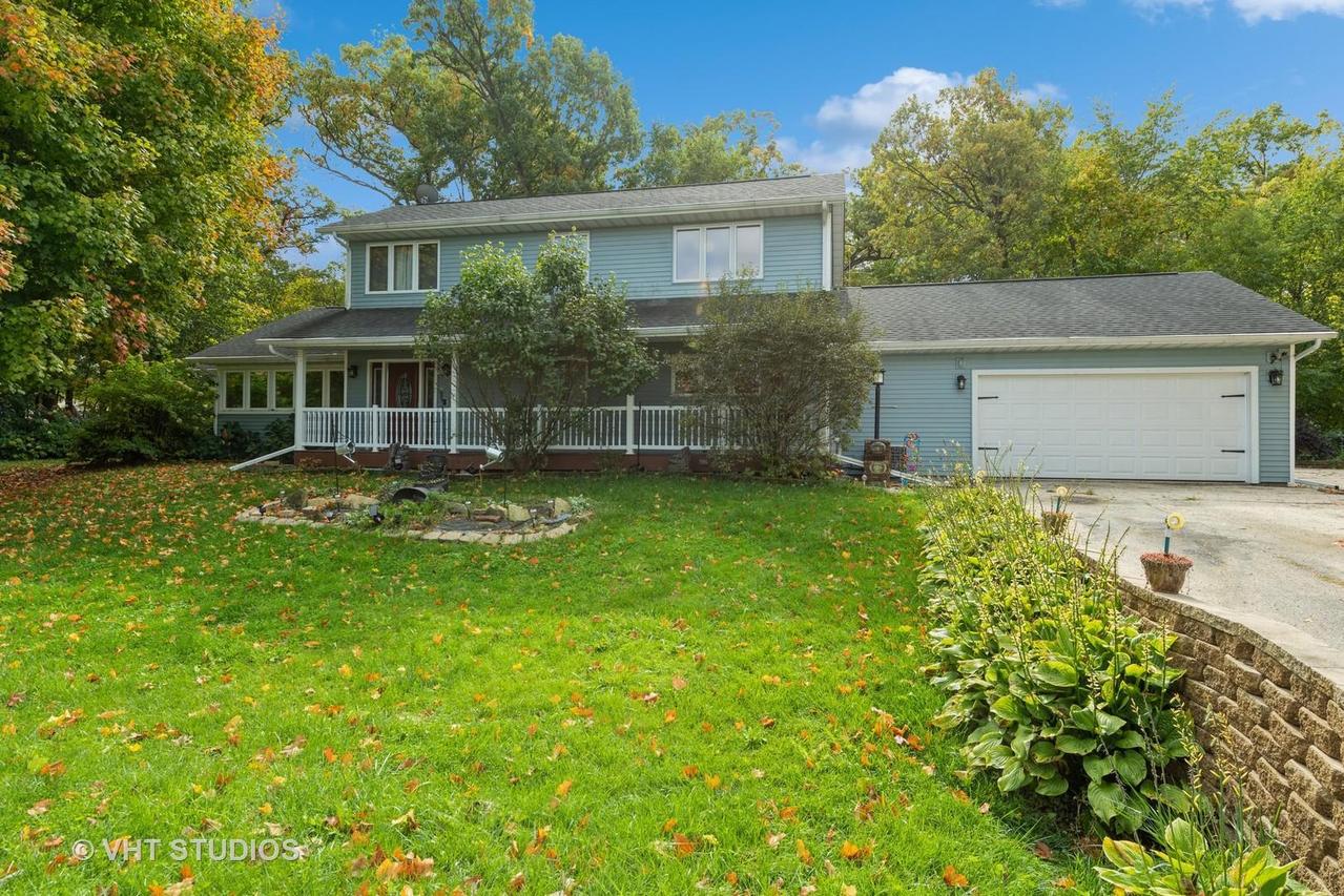 100 Prince Ct., Poplar Grove, IL 61065