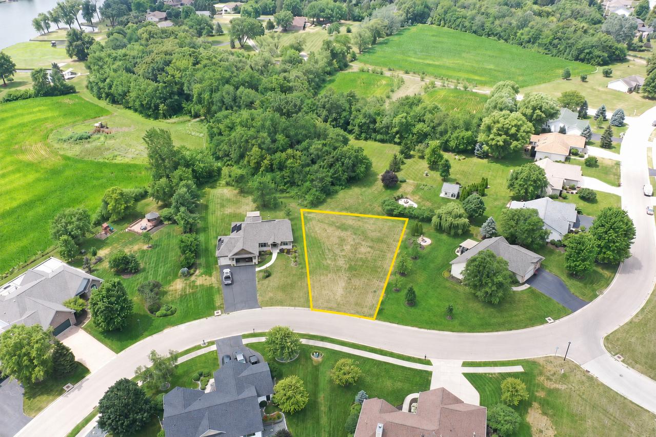1297 Key West Dr., Machesney Park, IL 61103