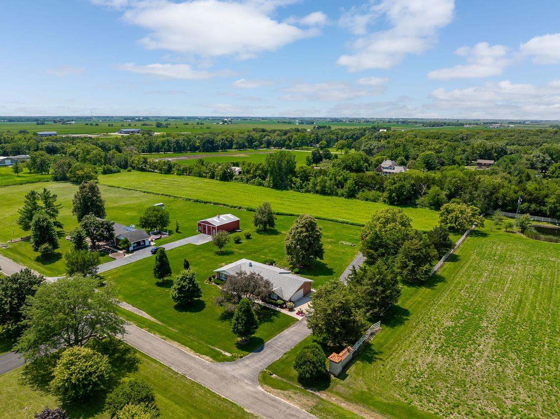 2259 A Bell Rd., Minooka, IL 60447