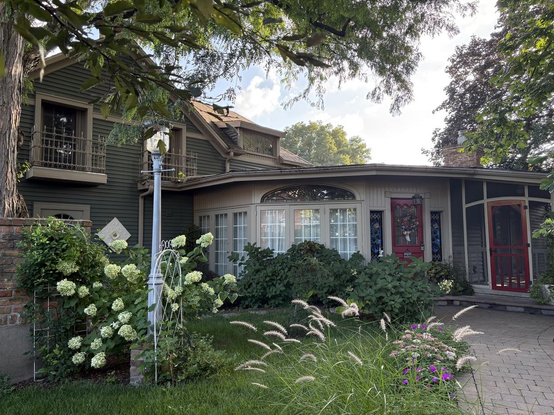 615 S 1st St., Princeton, IL 61356