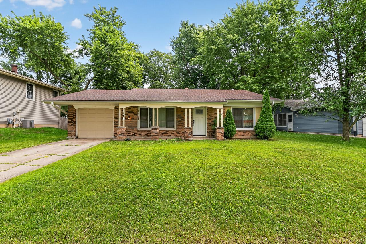 140 Tamarack Dr., Bolingbrook, IL 60440
