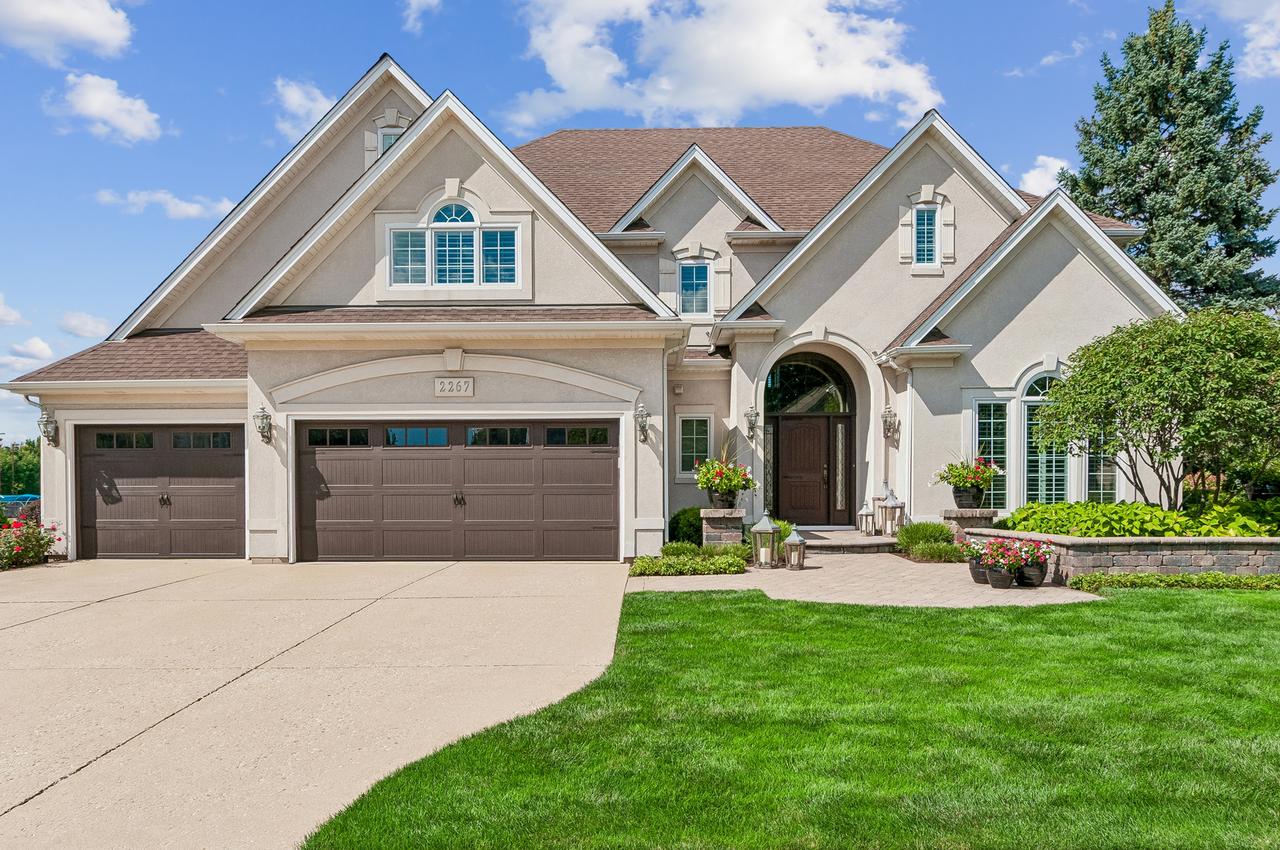 2267 Glouceston Ln., Naperville, IL 60564