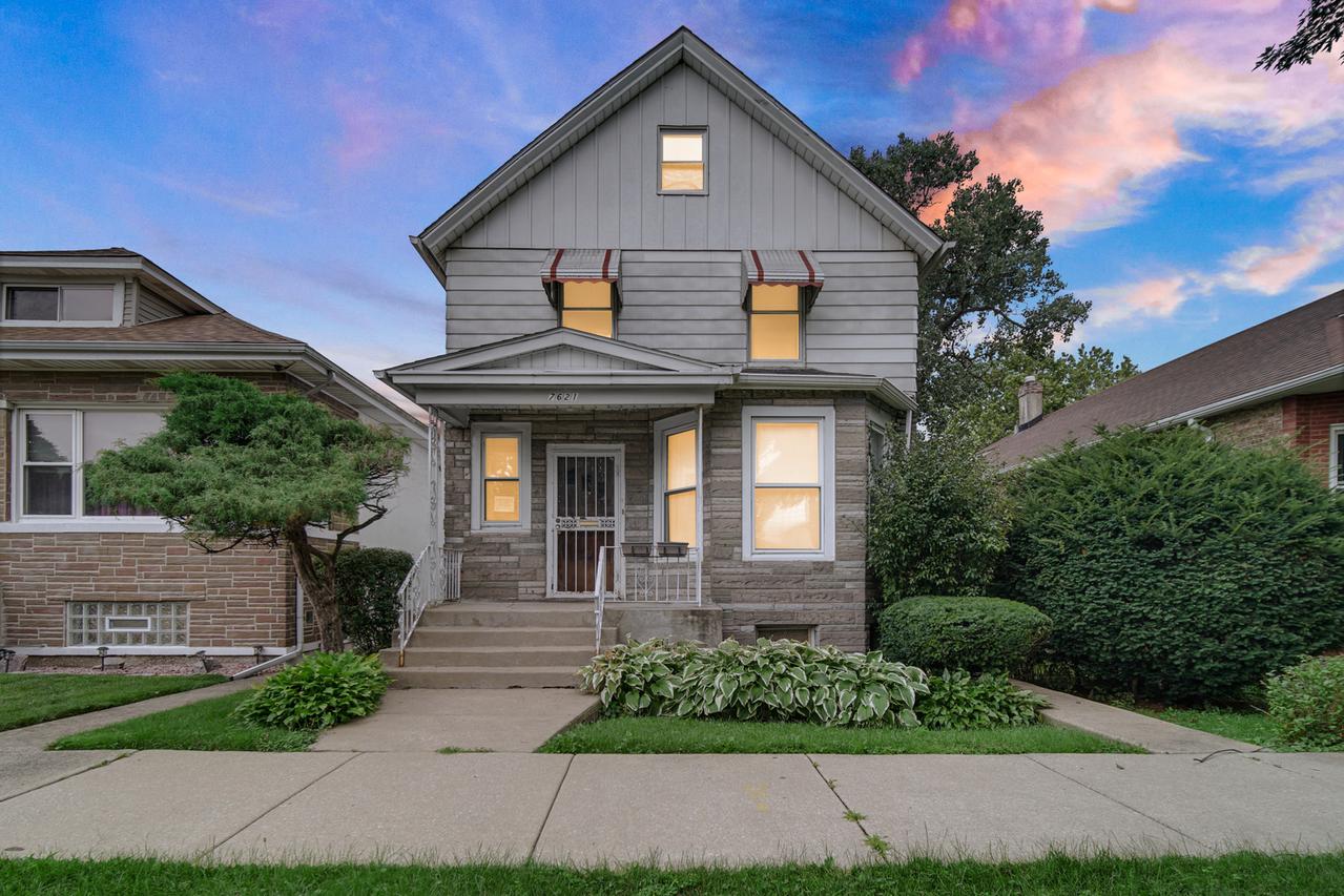 7621 S Perry Ave., Chicago, IL 60620
