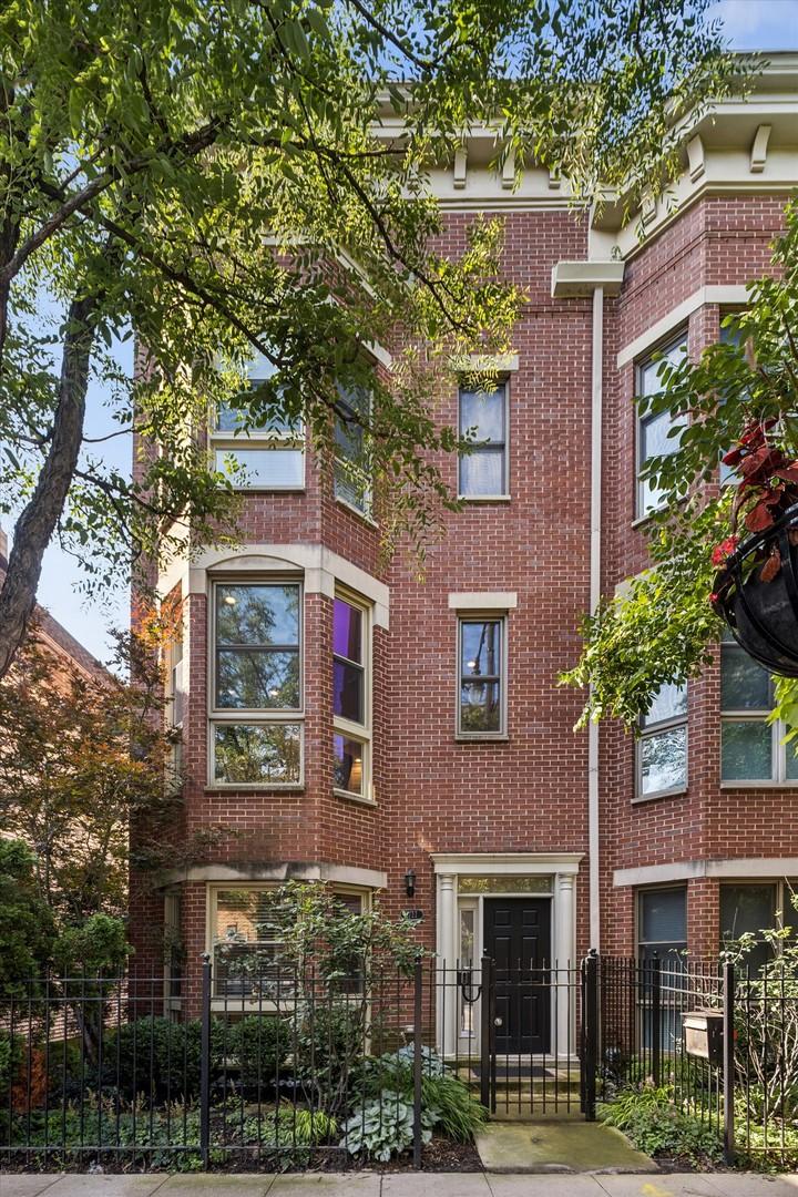 1711 W Belmont Ave., Chicago, IL 60657