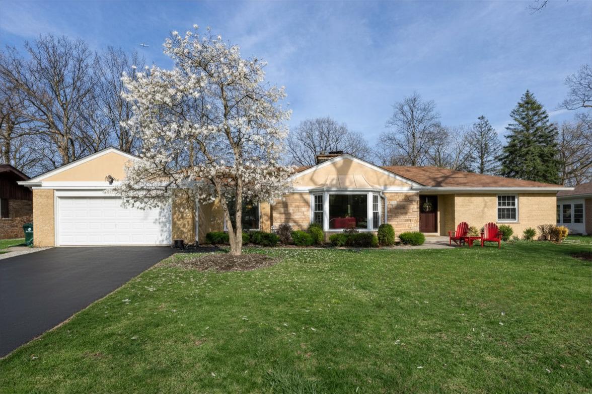 1645 Forest Dr., Glenview, IL 60025