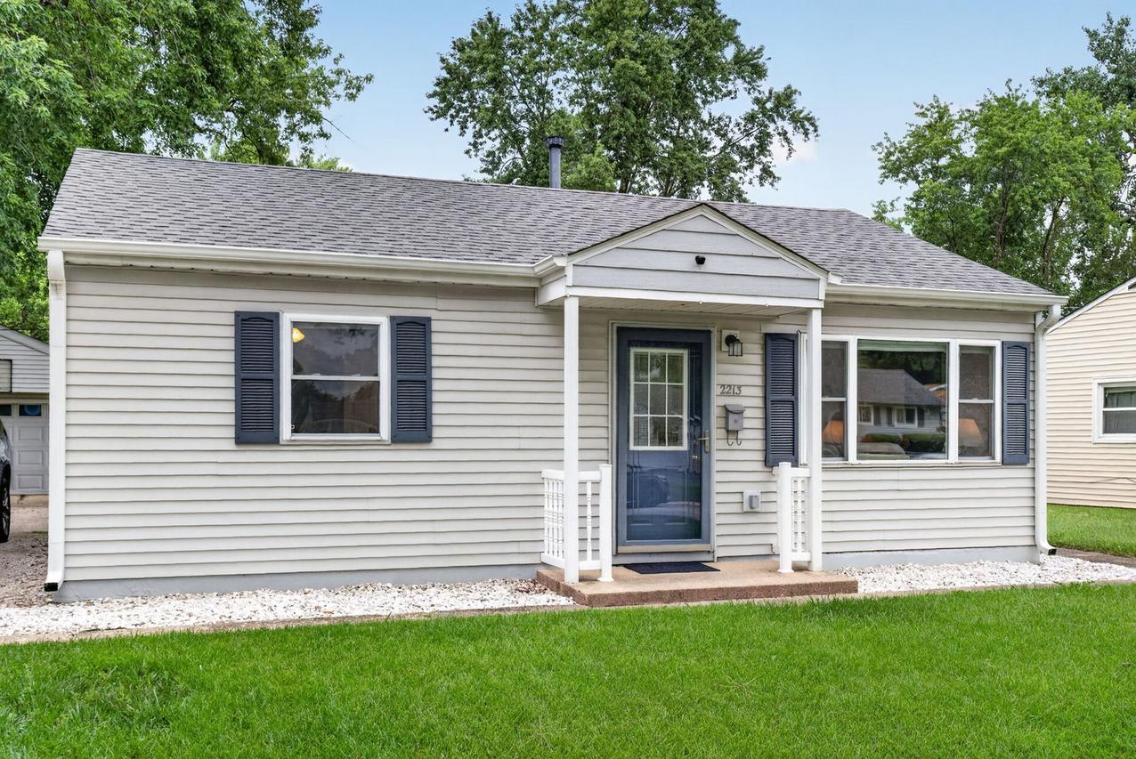 2213 Marmion Ave., Joliet, IL 60436