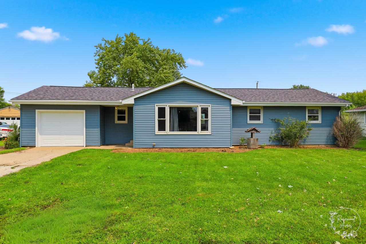 165 E 2740s Rd., Kankakee, IL 60901