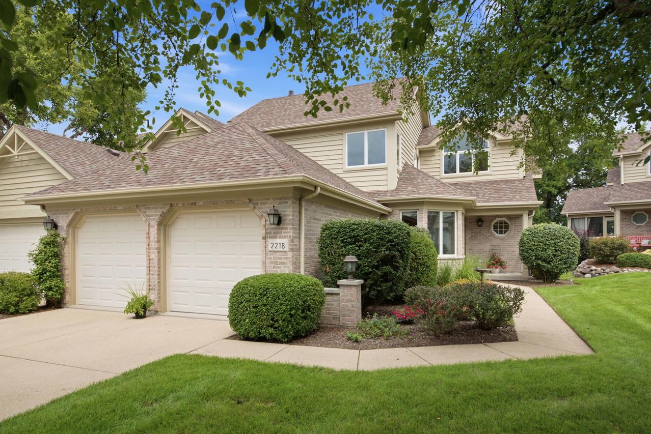 2218 Tamarack Dr., Downers Grove, IL 60515