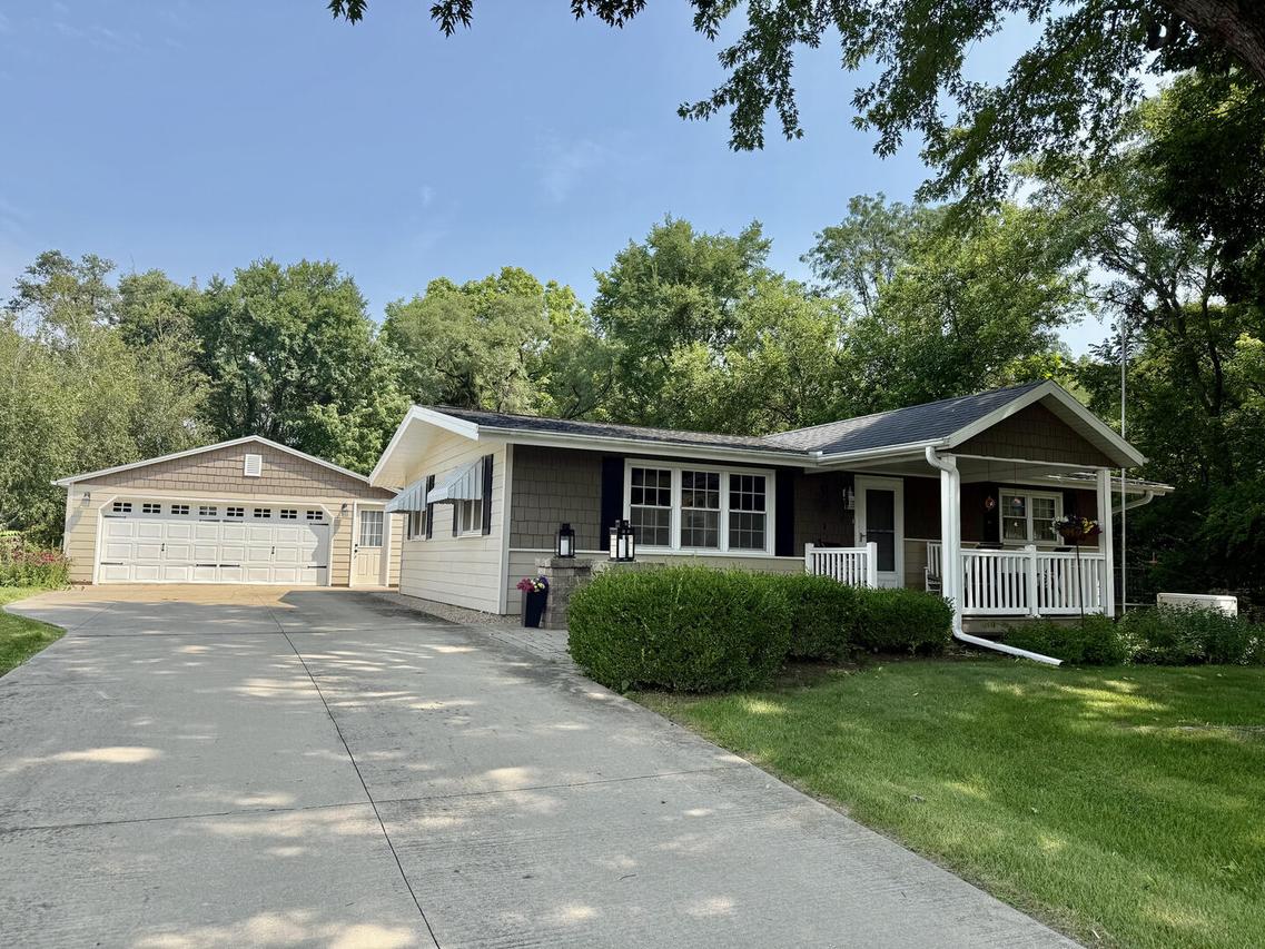 12 Yardley Dr., Spring Valley, IL 61362