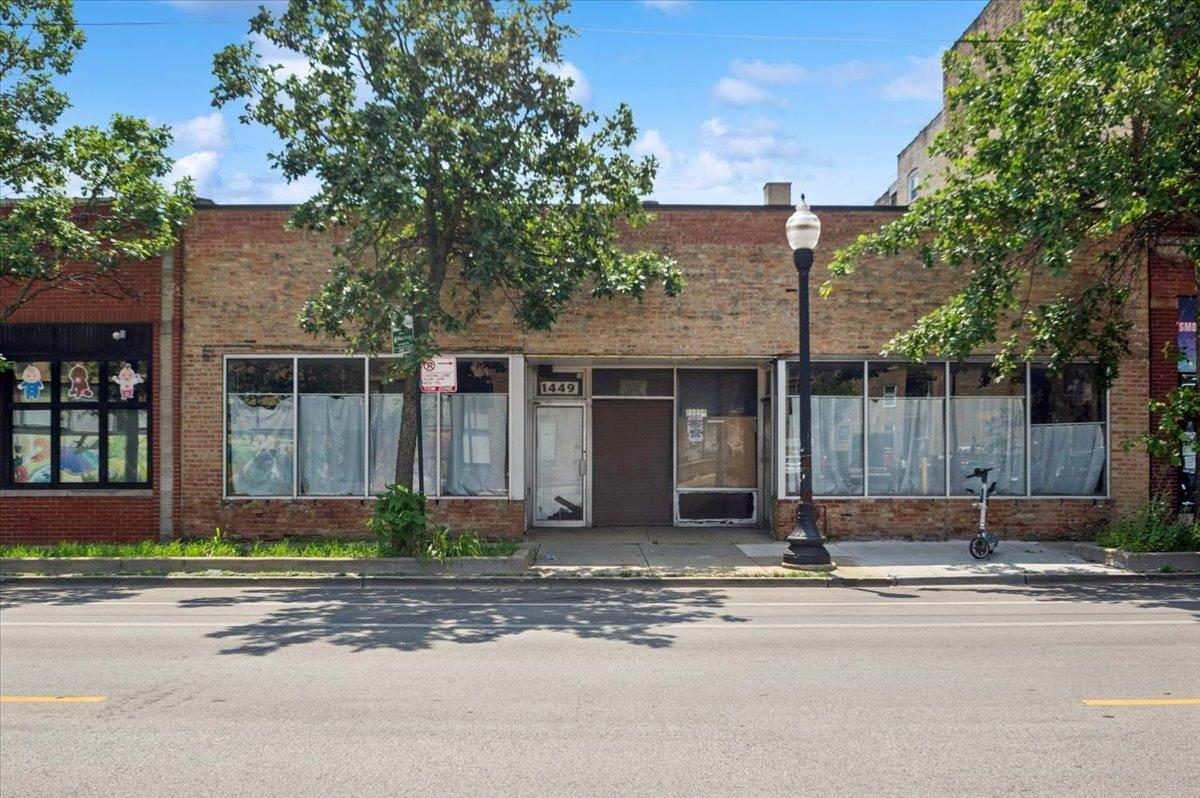 1449 W Devon Ave., Chicago, IL 60660