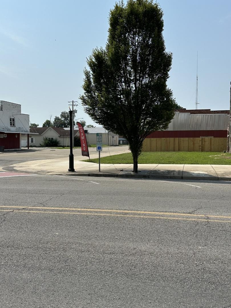 115 East Main St., Duquoin, IL 62832