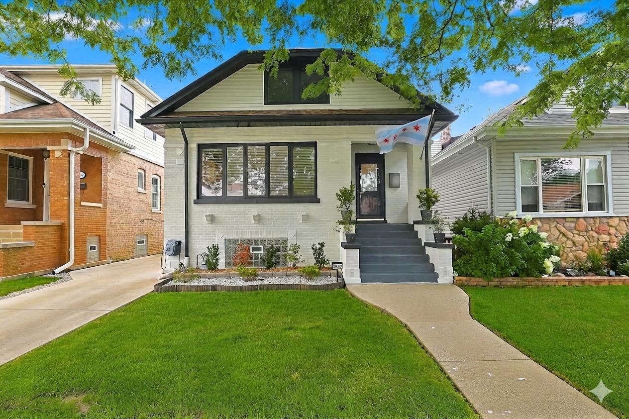 7028 N Oriole Ave., Chicago, IL 60631