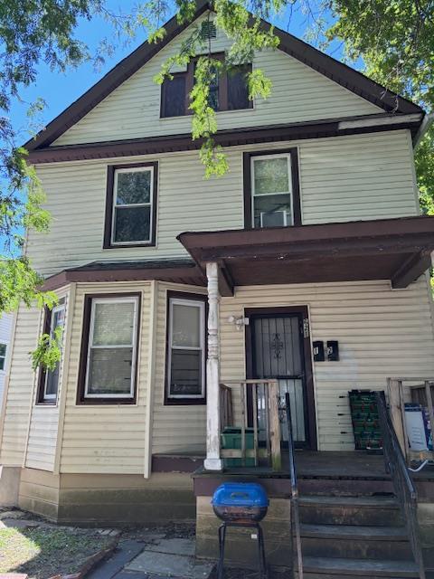 621 Helmholz Ave., Waukegan, IL 60085