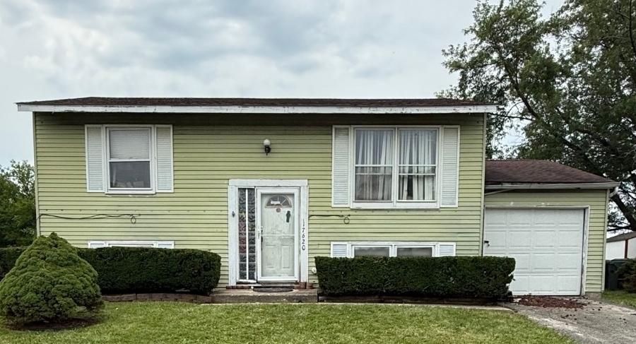 17620 Central Park Ave., Country Club Hills, IL 60478