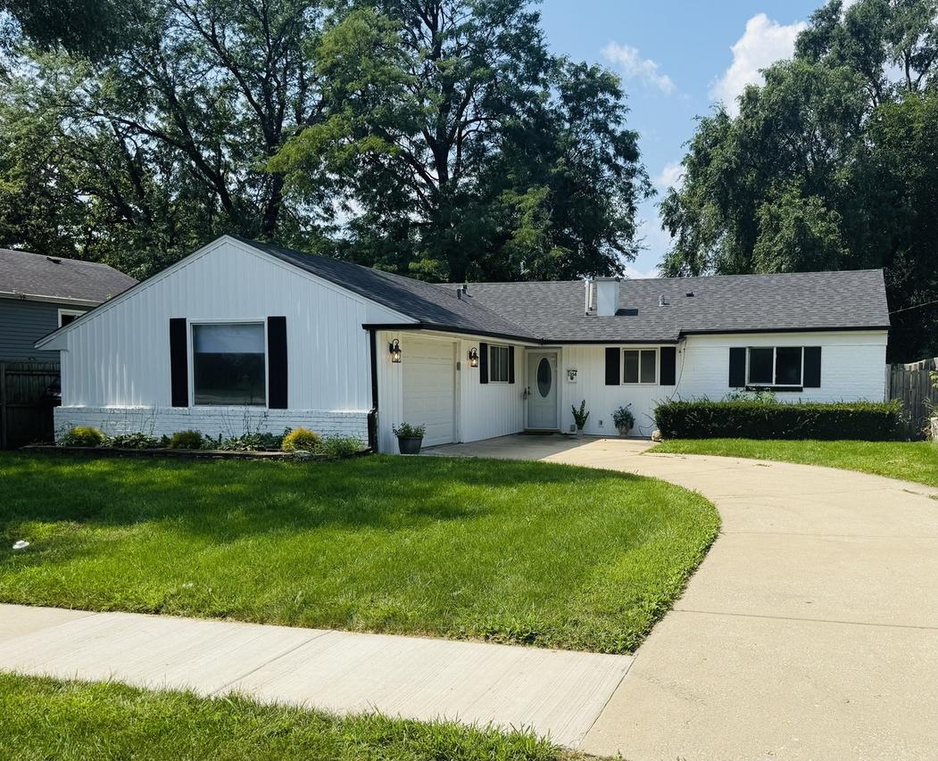 1354 Glengary Dr., Glendale Heights, IL 60139
