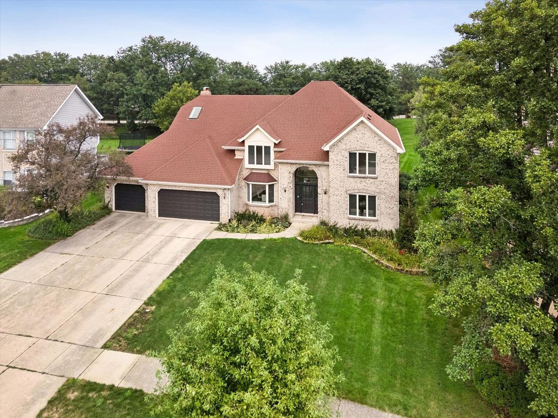 4012 Broadmoor Cir., Naperville, IL 60564