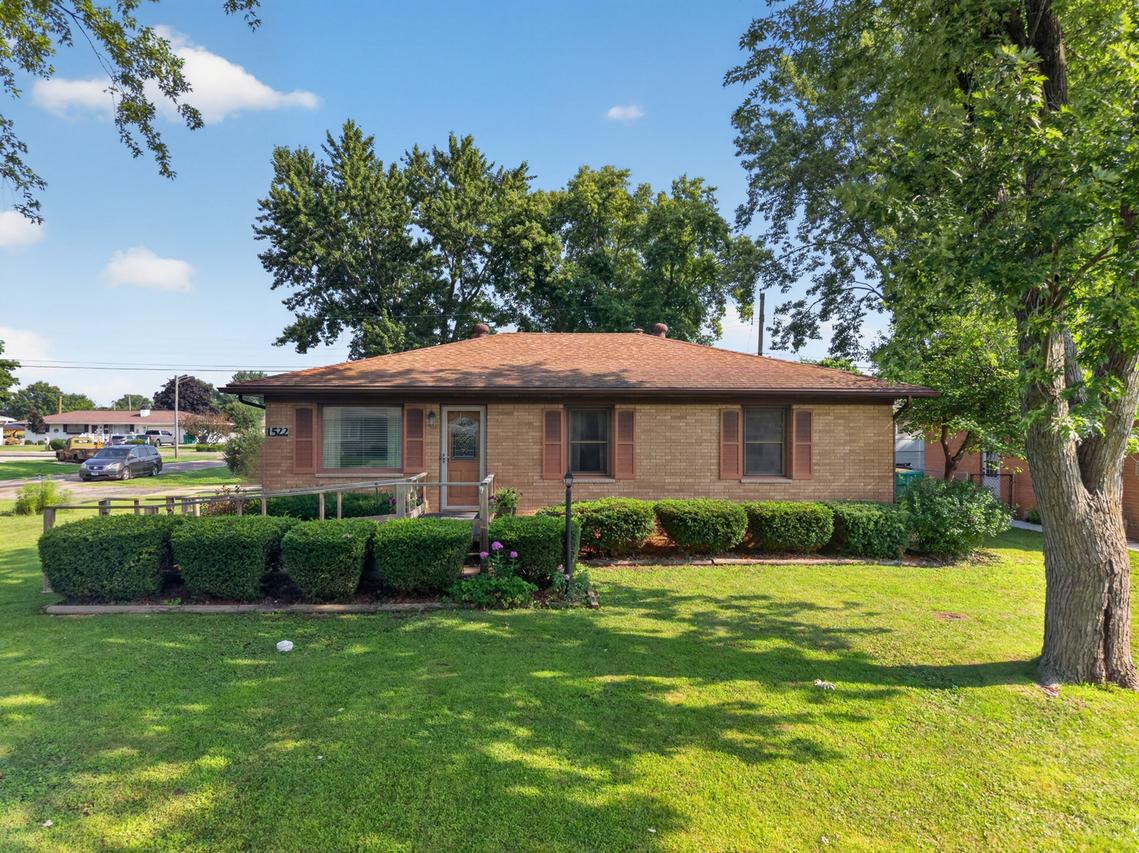 1522 Manhatten Dr., Streator, IL 61364