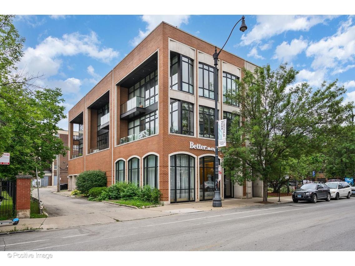 2117 N Halsted St. #PH, Chicago, IL 60614