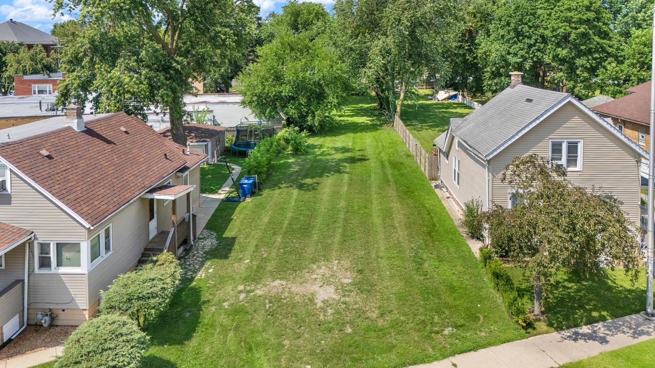 1950 Vermont St., Blue Island, IL 60406
