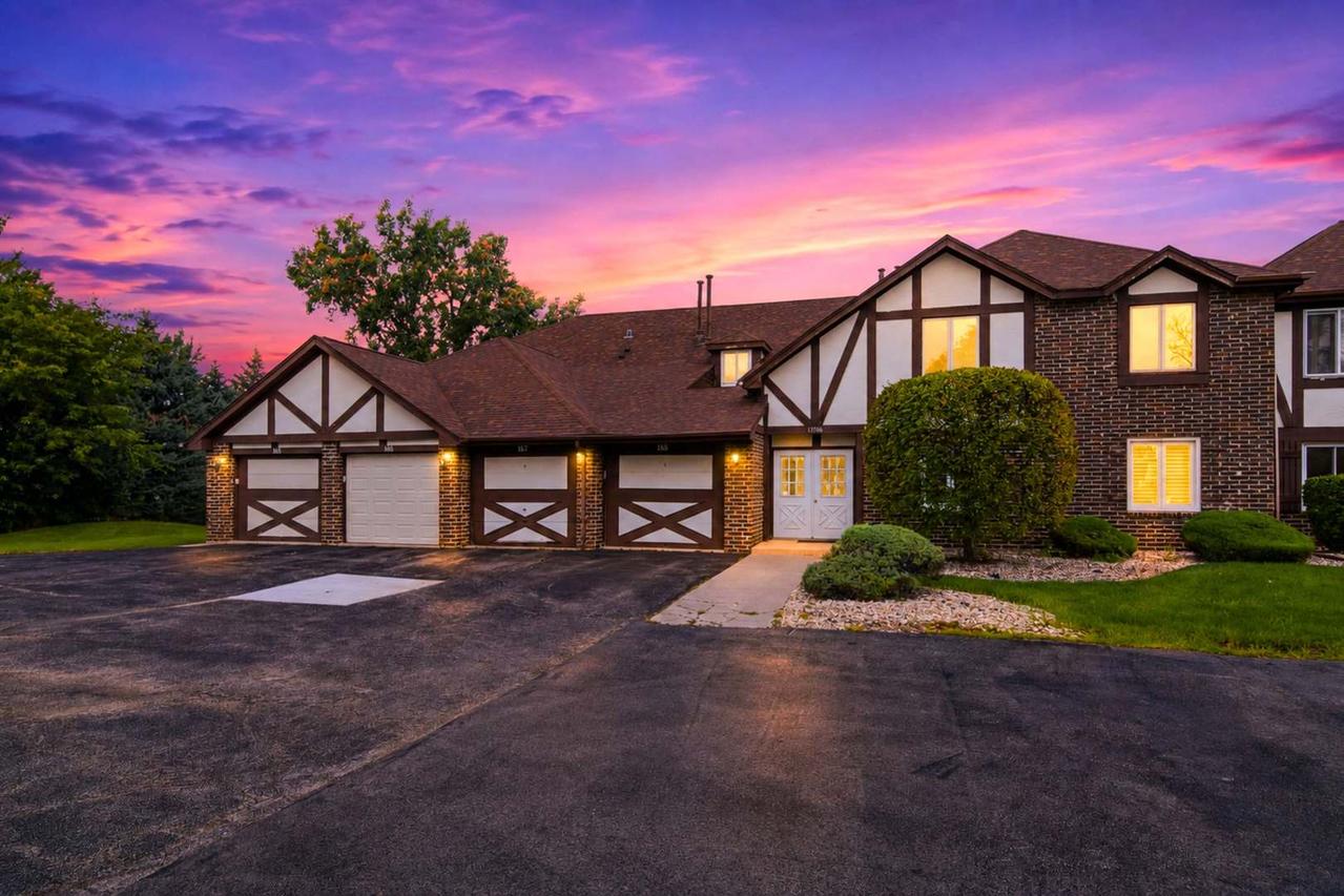 15706 Orlan Brook Dr. #165, Orland Park, IL 60462