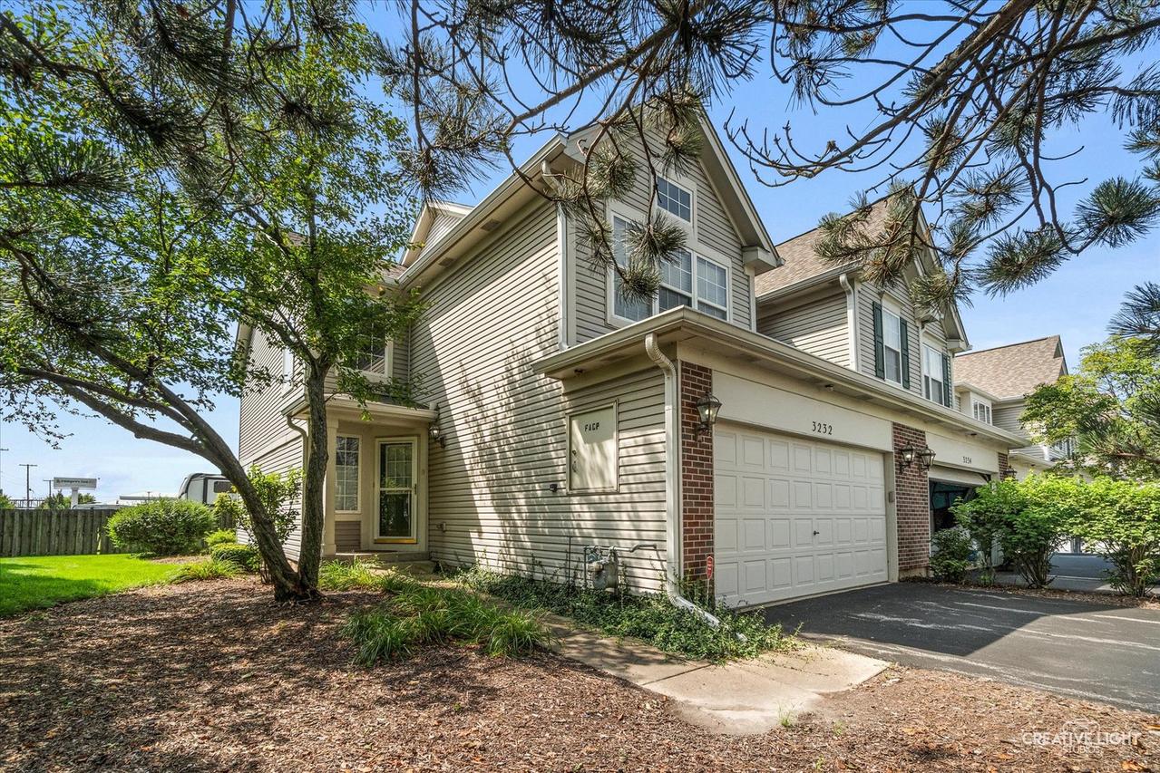3232 Cool Springs Ct., Naperville, IL 60564