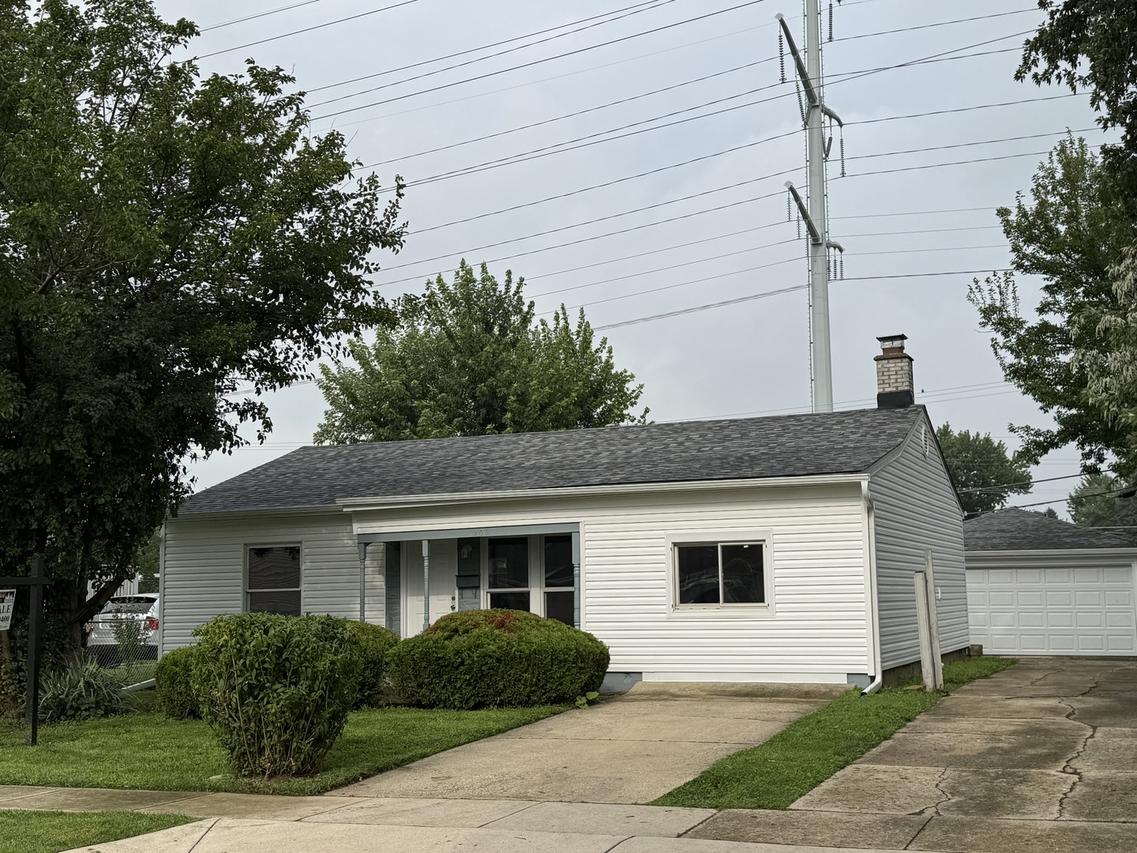 205 Linden Ave., Romeoville, IL 60446
