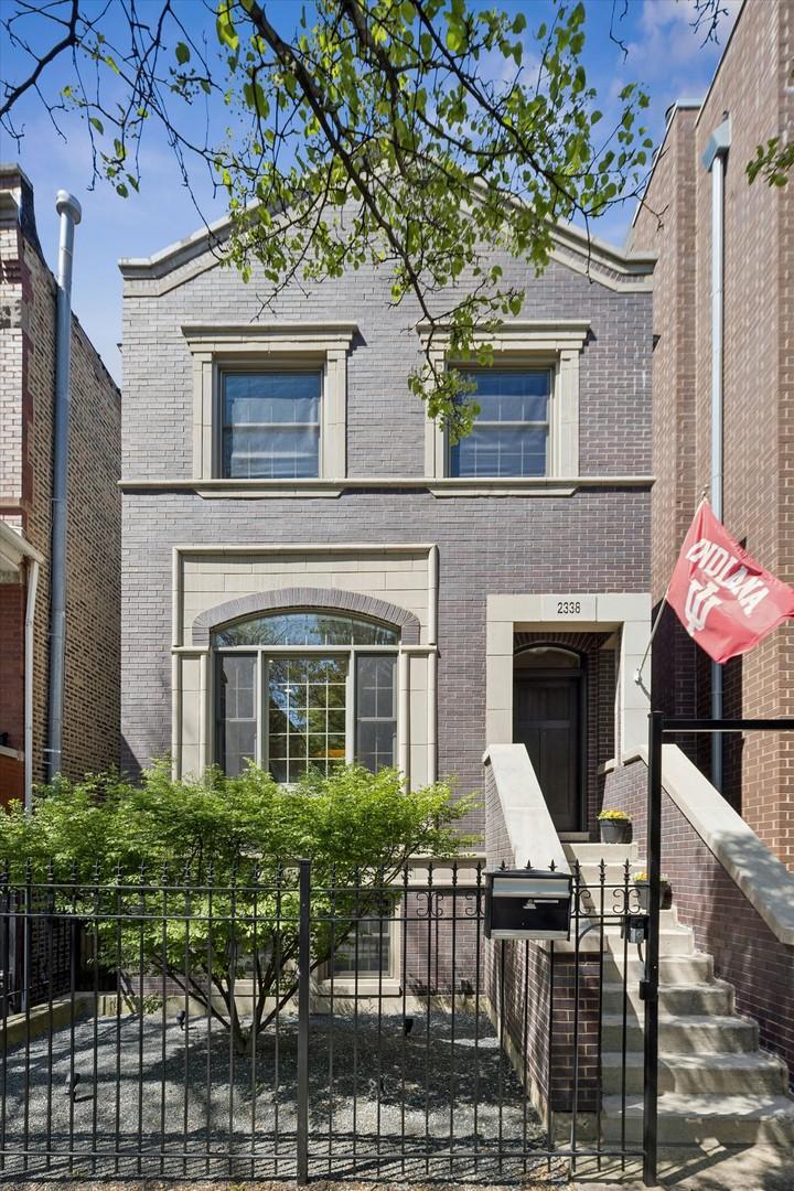 2338 N Oakley Ave., Chicago, IL 60647