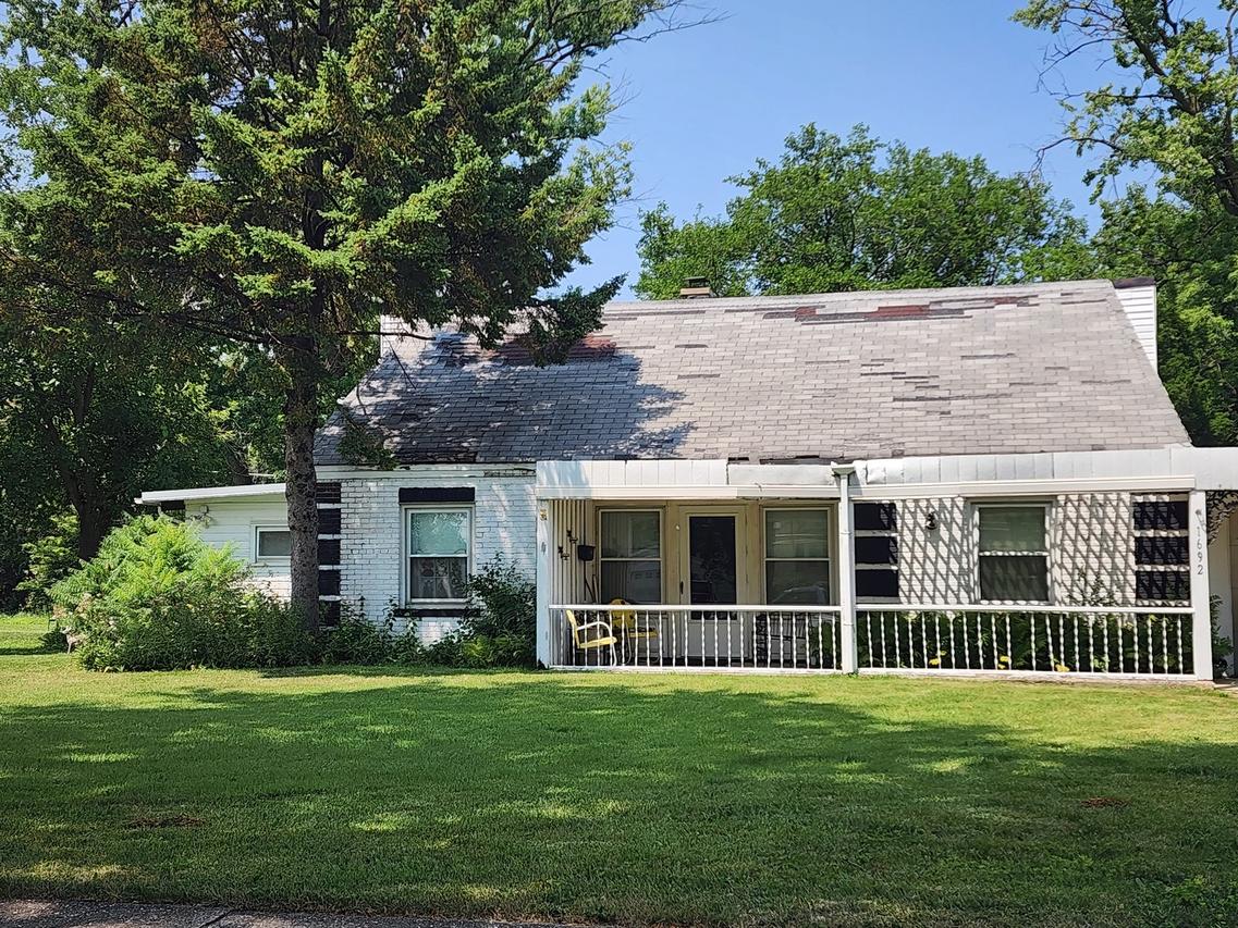 1692 Farwell Ave., Des Plaines, IL 60018