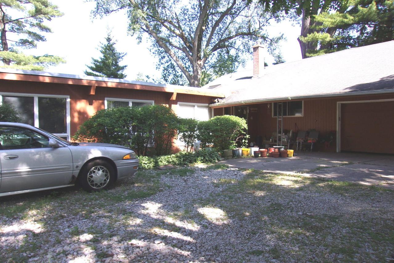 3190 Landwehr Rd., Northbrook, IL 60062