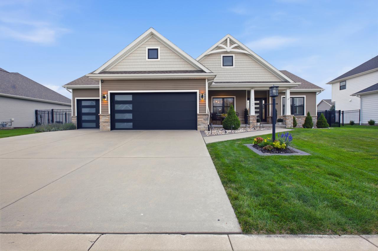 1104 Morningside Ln., Mahomet, IL 61853
