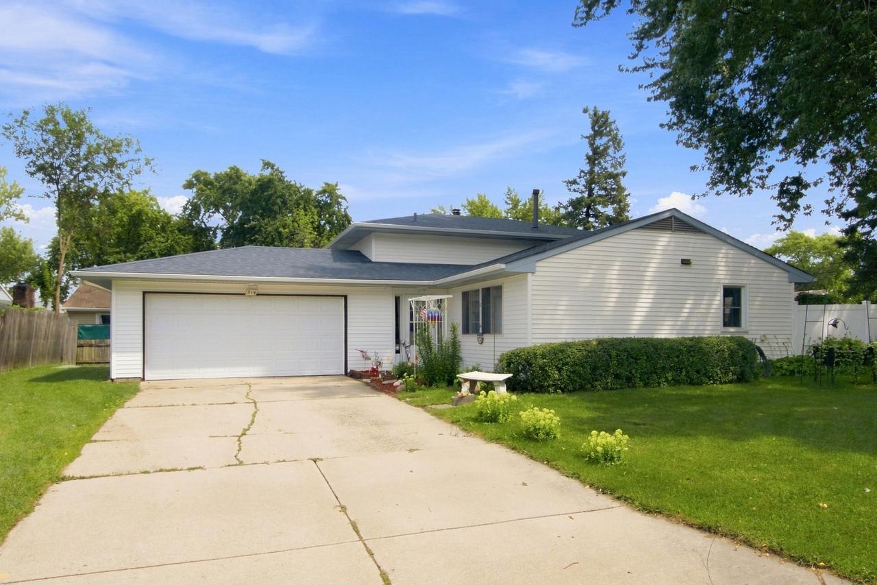 914 Menlo Ct., Joliet, IL 60431