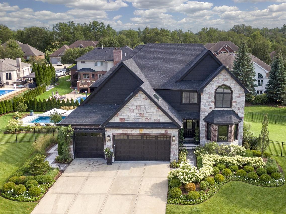 20642 Orchard Ct., Frankfort, IL 60423
