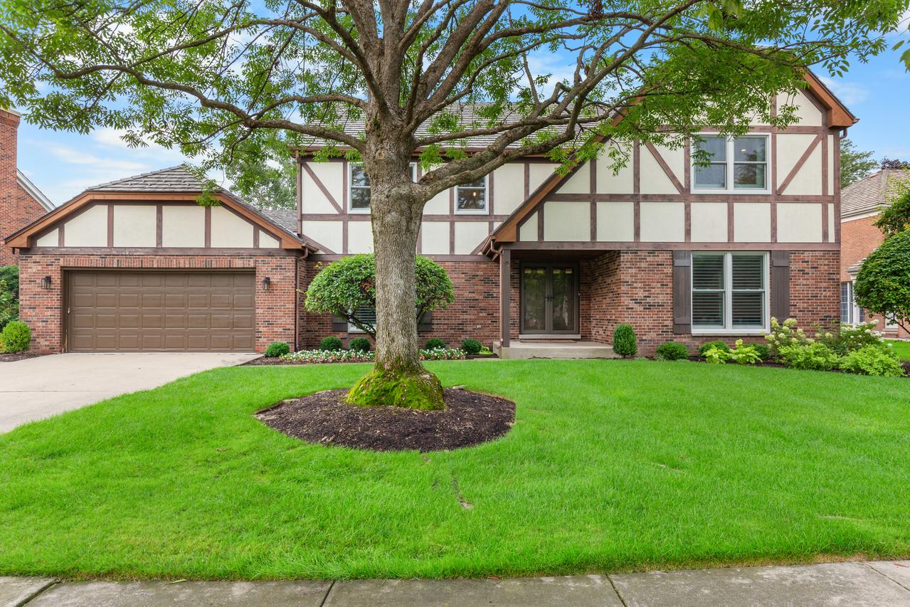 2335 Indian Ridge Dr., Glenview, IL 60026