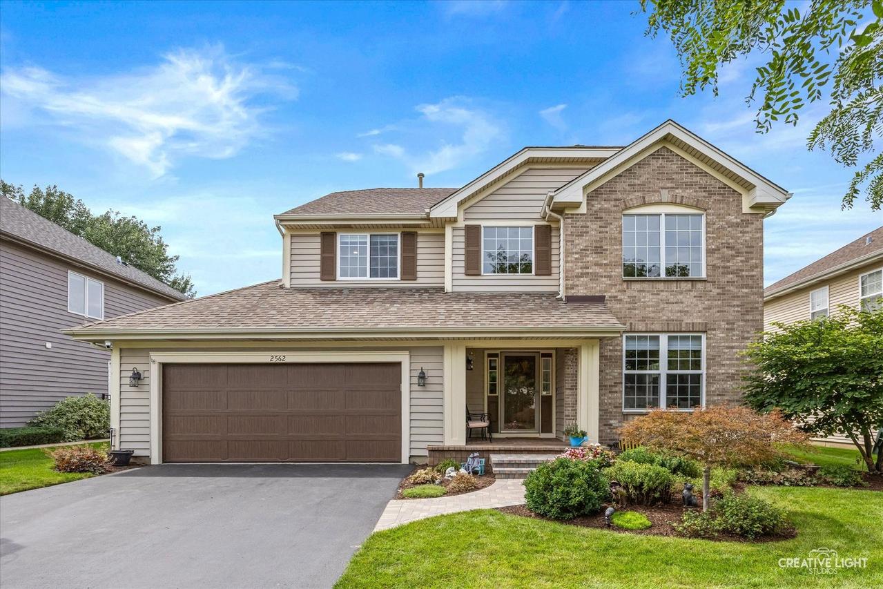 2562 N Jade Ave., Arlington Heights, IL 60004