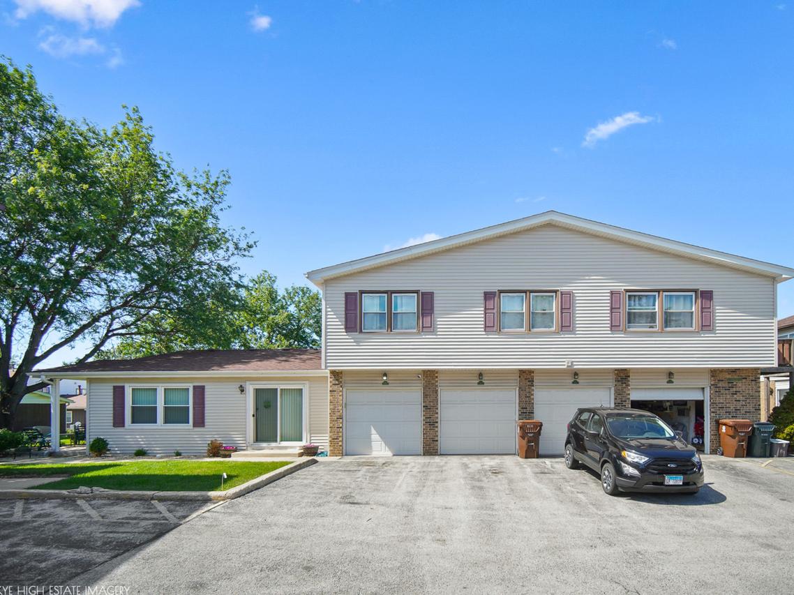19536 115th Ave. #B, Mokena, IL 60448