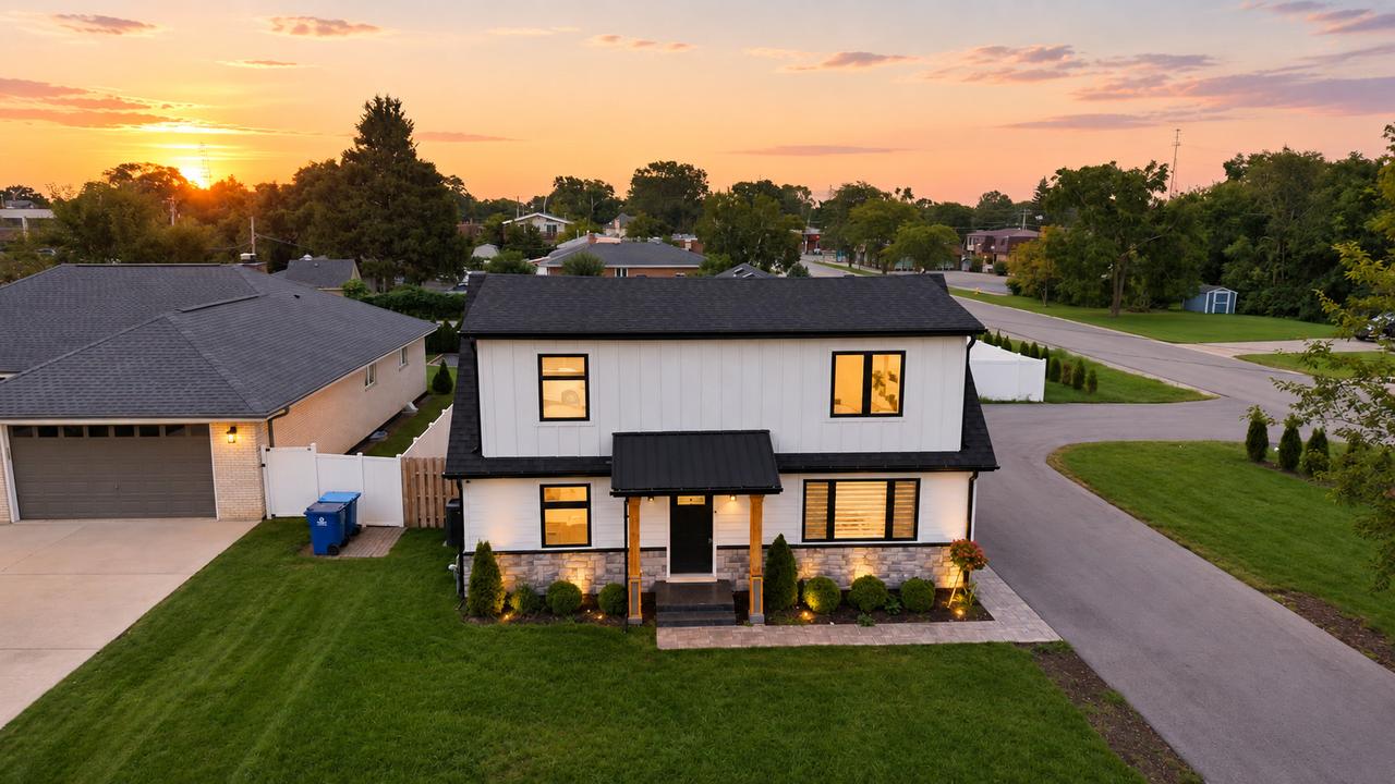 9859 S 81st Ave., Palos Hills, IL 60465