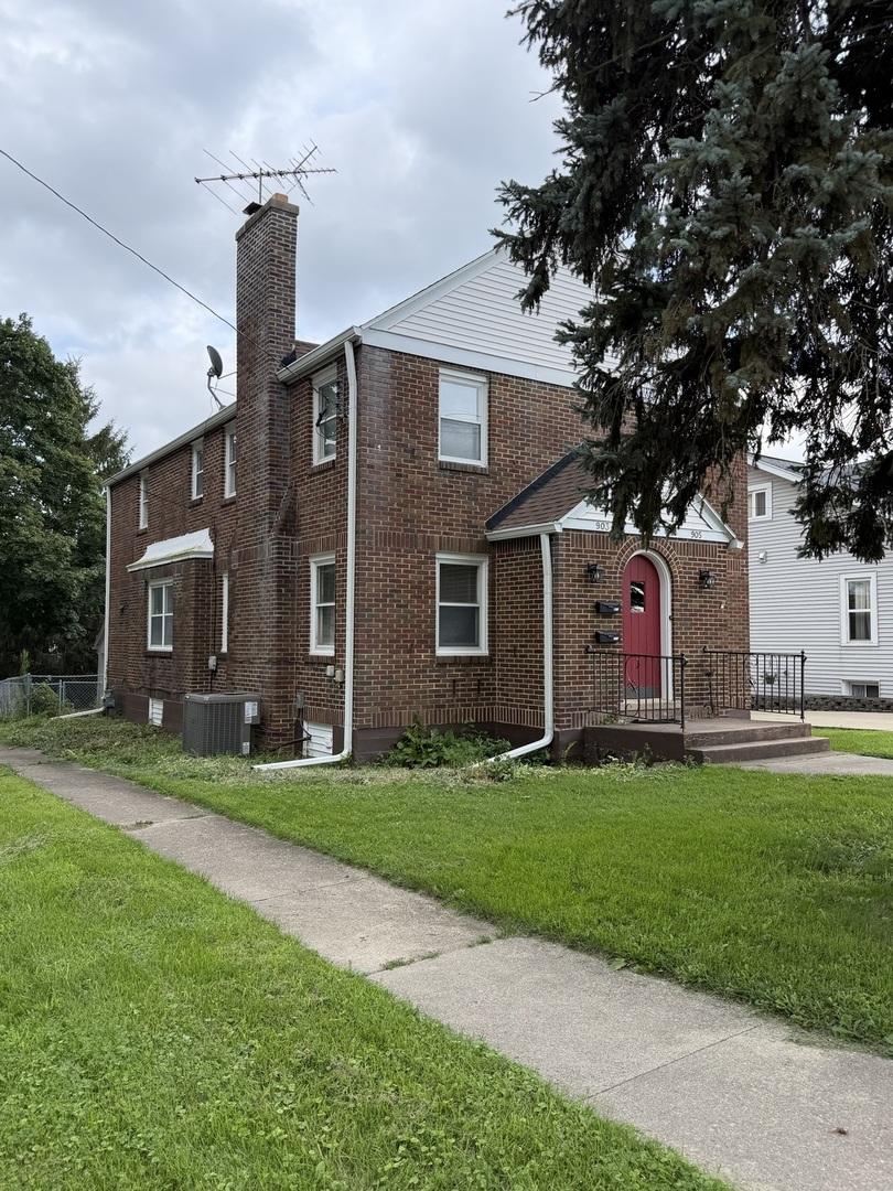 903-905 S Park Blvd., Freeport, IL 61032