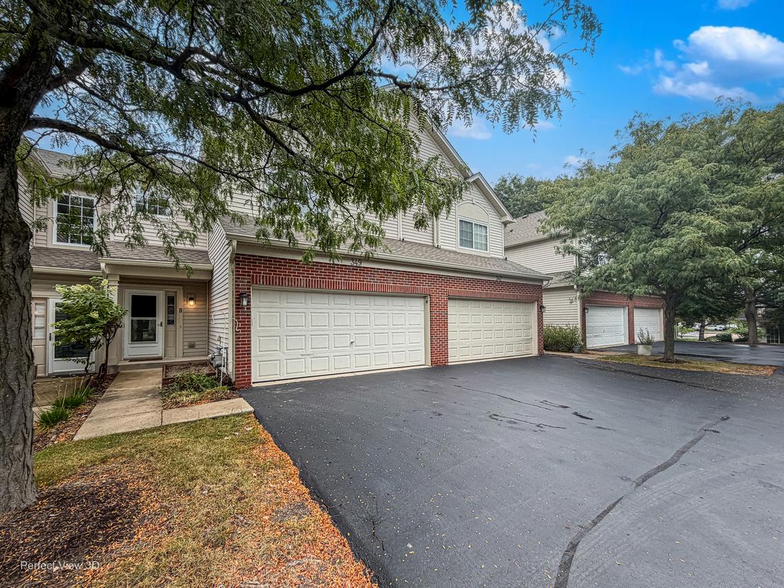 349 Abington Woods Dr., Aurora, IL 60502