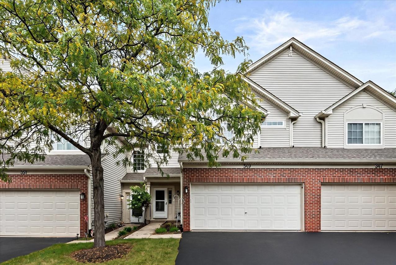 349 Abington Woods Dr., Aurora, IL 60502