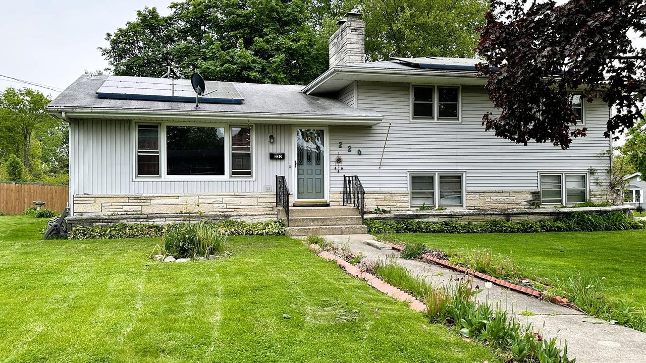 220 Beacon Dr., Belvidere, IL 61008