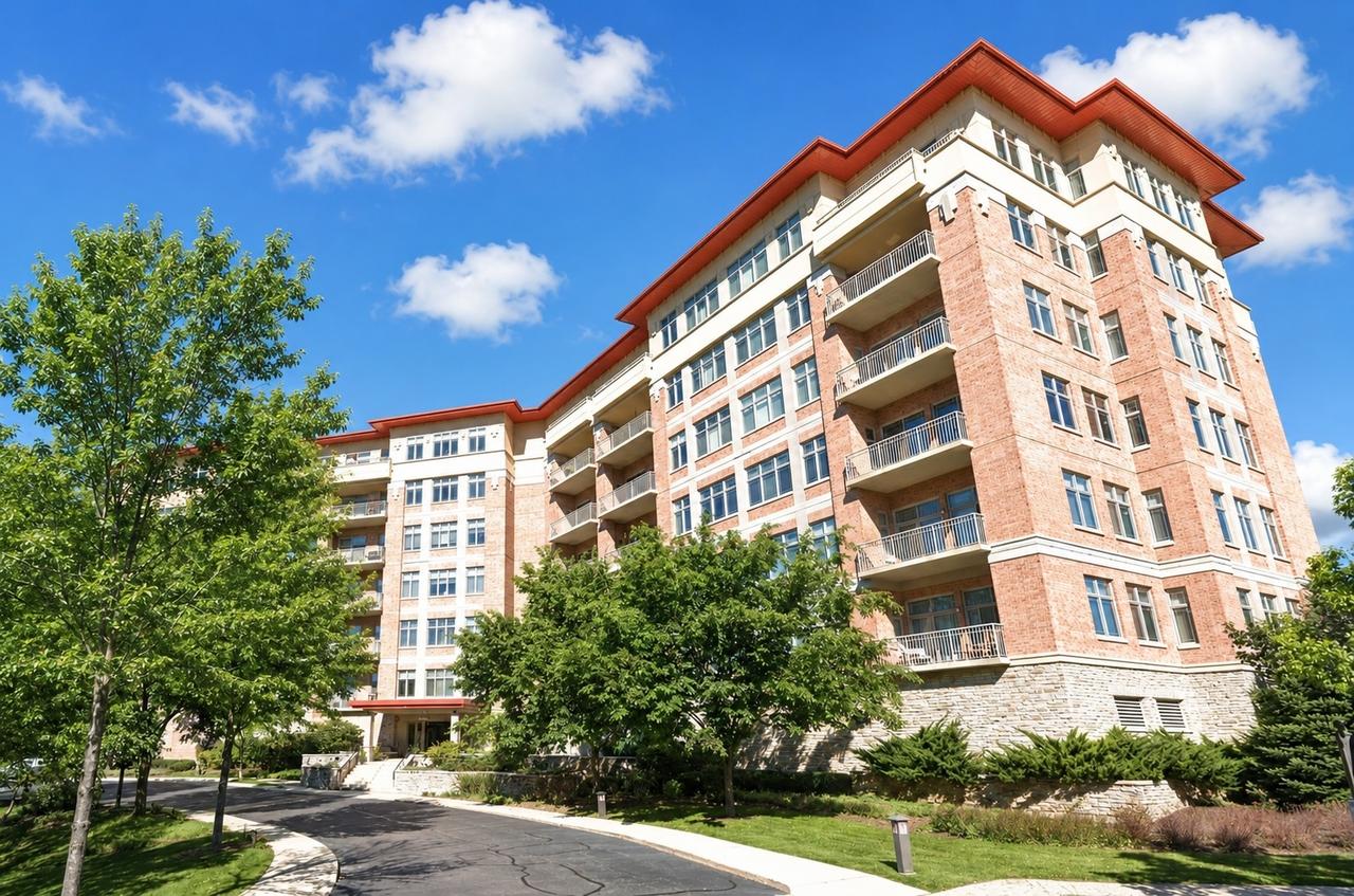 40 Prairie Park Dr. #308, Wheeling, IL 60090