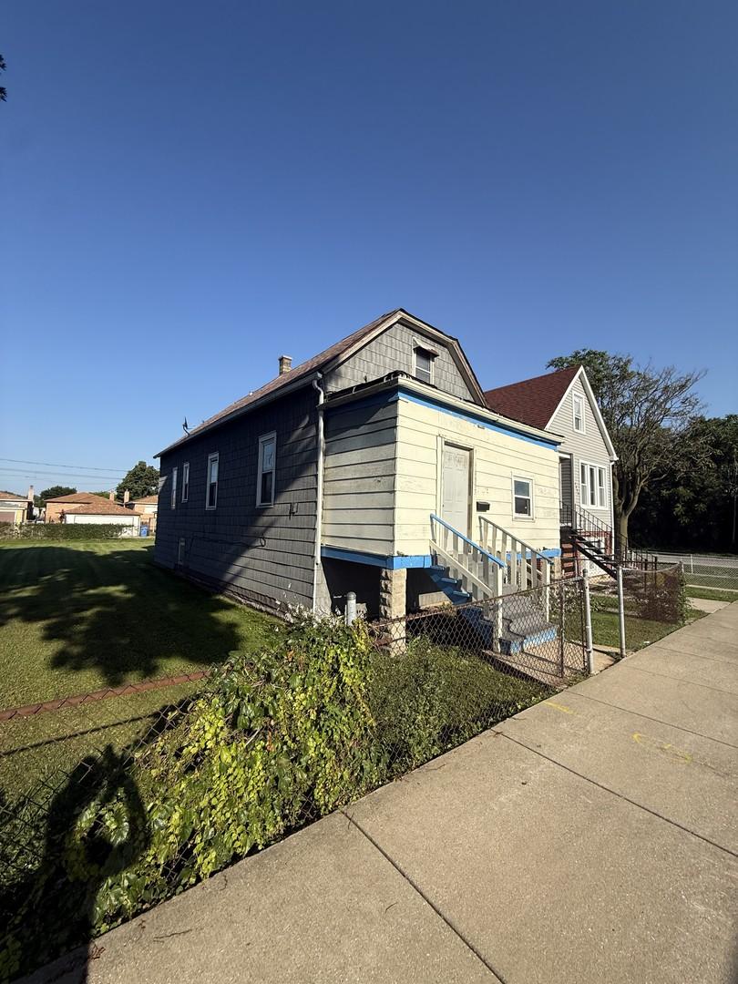 9353 S Yates Blvd., Chicago, IL 60617