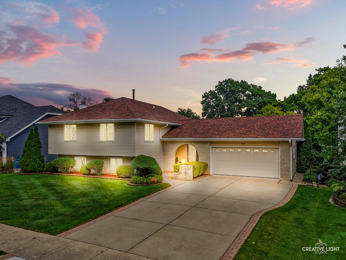 3149 Venard Rd., Downers Grove, IL 60515