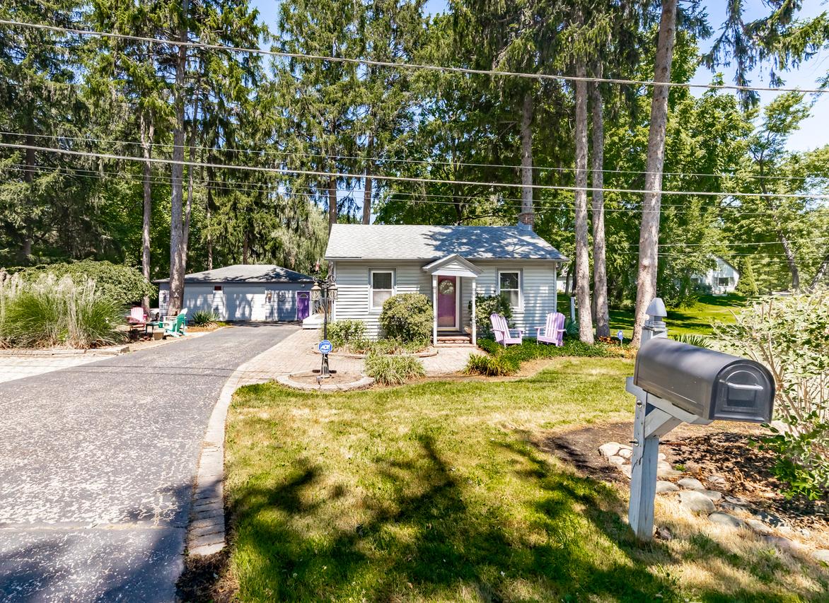 1120 W Wood St., Palatine, IL 60067