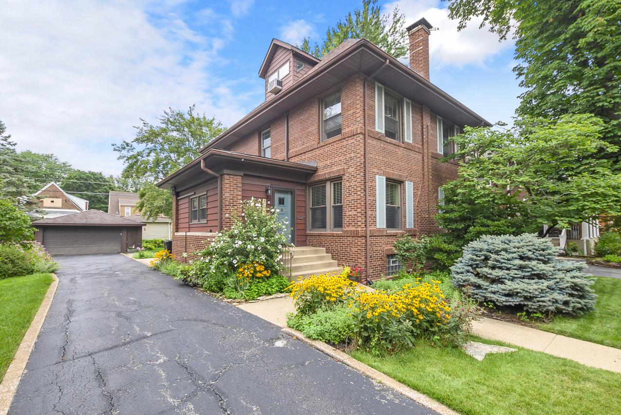 10024 S Leavitt St., Chicago, IL 60643