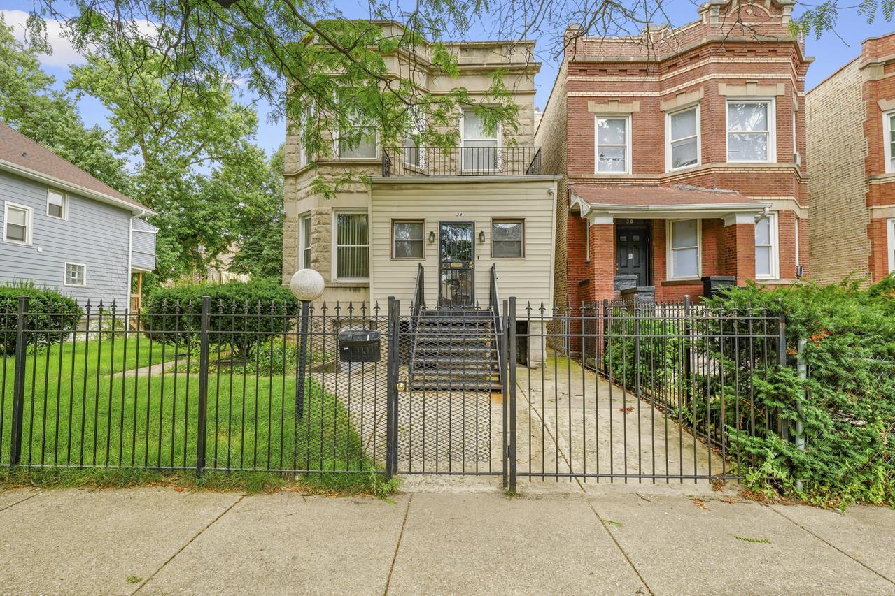 34 N Lockwood Ave., Chicago, IL 60644