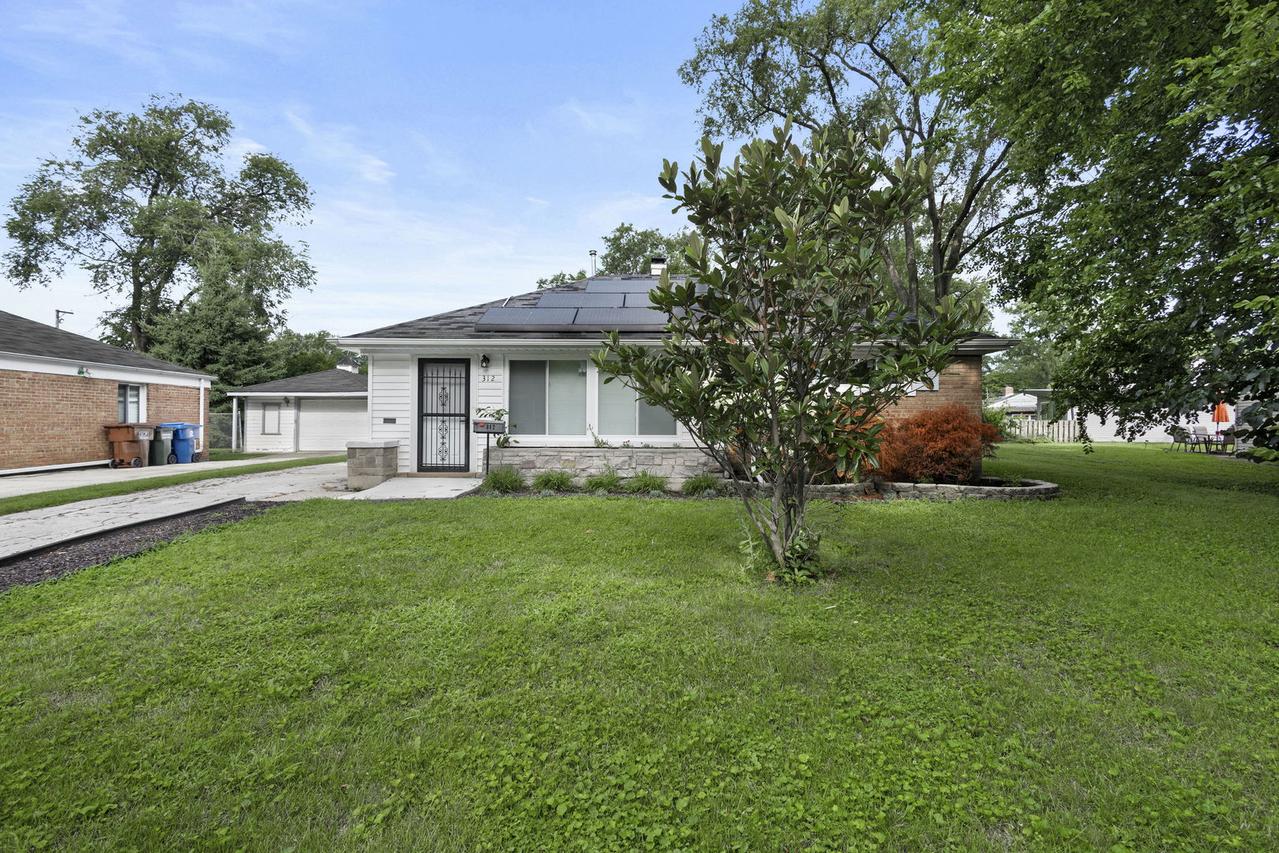 312 Nassau St., Park Forest, IL 60466