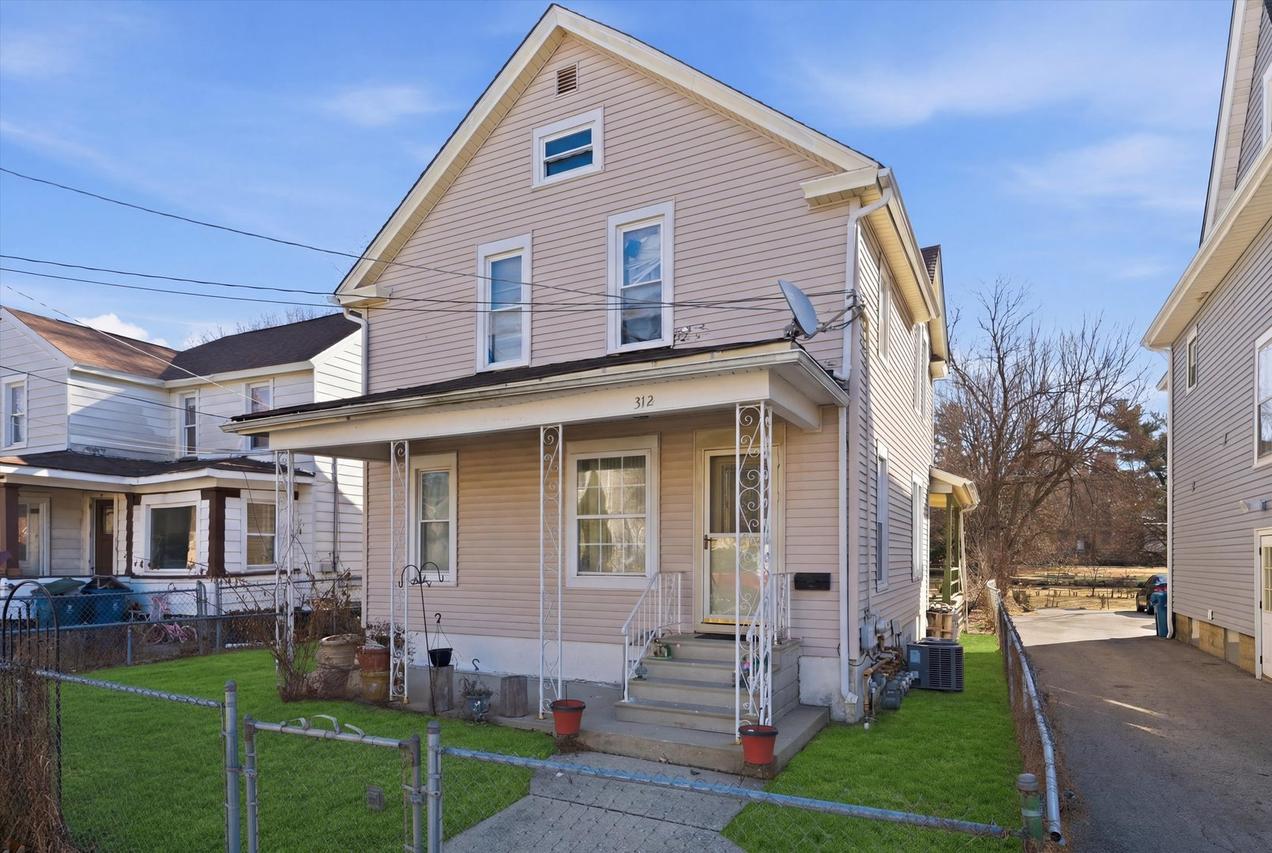 312 S Spencer St., Aurora, IL 60505