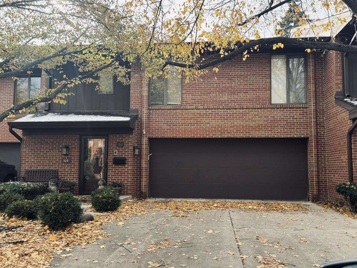 105 N Astoria Way, Park Ridge, IL 60068
